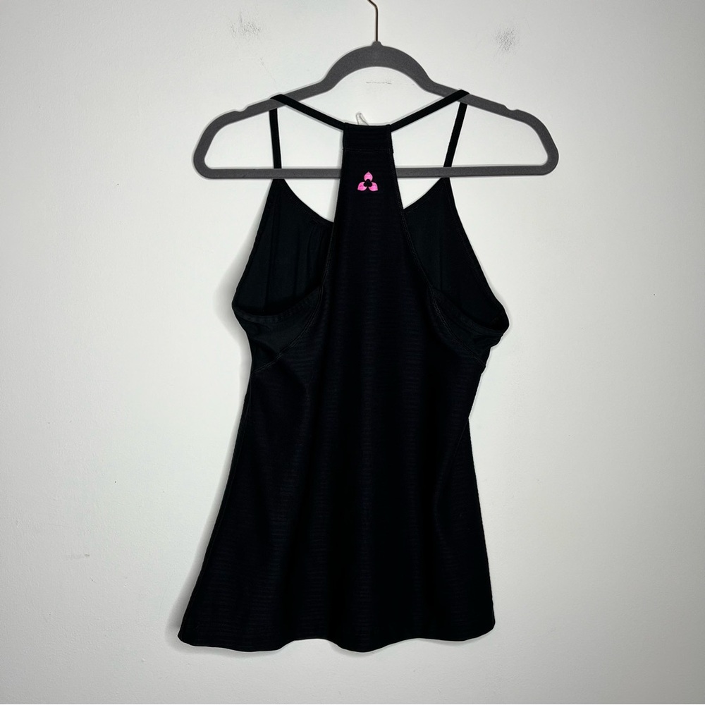 Reebok Size Medium Black Fitted Sleeveless Racerback Workout Tank Top - Picture 6 of 7